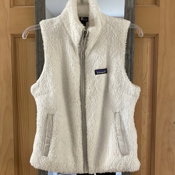 Patagonia Jackets & Blazers - White Patagonia Vest